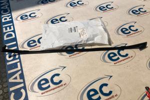 K05116265AC GUARNIZIONE LATERALE SX PARABREZZA FIA