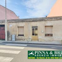 CABRAS - VIA THARROS ampio fronte