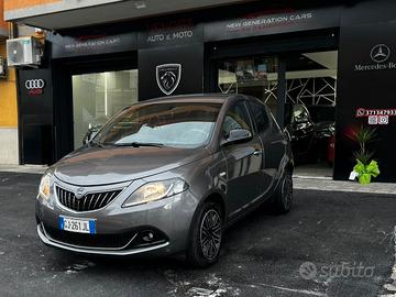 Lancia Ypsilon 1.0 FireFly 5 porte S&S Hybrid Ecoc