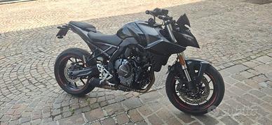 SUZUKI GSX 8S