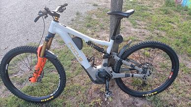 E-bike Focus Sam2 6.9  Taglia L 
