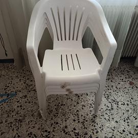 Set 4 sedie da giardino in plastica bianca impilab