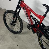 bici downhill mondraker