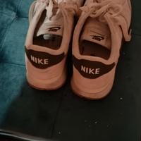 scarpe Nike misura 39 