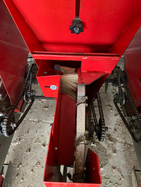 Seminatrice per aglio