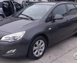 Opel Astra 2.0 CDTI 160 CV Station Wagon sport tur