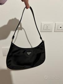 Borsa Prada modello Cleo