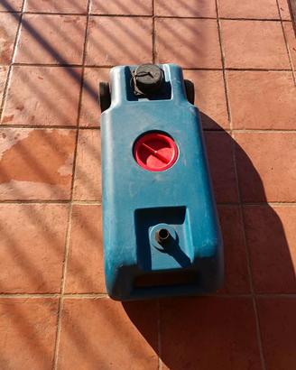 CONTENITORE RECUPERO ACQUE GRIGIE PER CARAVAN