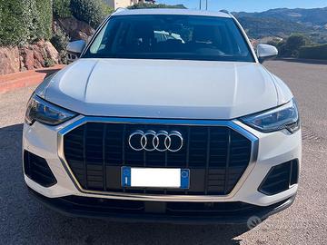 AUDI Q3  35 S TRONIC