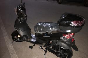 Scooter / Bici elettrica Z-Tech nuovo, mai usato