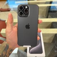 Iphone 15 pro max 256 gb appena rigenerato