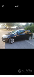 Opel Astra anno 2012