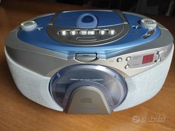 Radio registratore/CD vintage.
