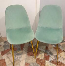 Coppia di sedie verdi in velluto con gambe oro