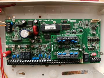 Centrale Allarme Pyronix Matrix 832+