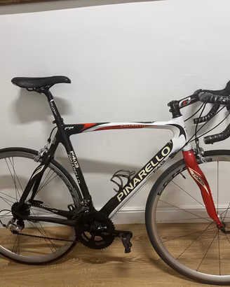 Bicicletta da corsa Pinarello FP3 in carbonio