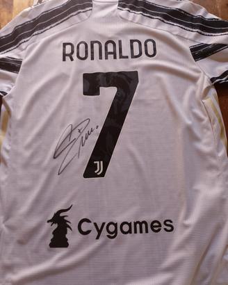 maglia e pallone Juventus autografati