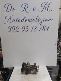 COMPRESSORE A/C NISSAN Micra Serie (K14) 926003VC6