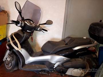Scooter xcity yamaha 250