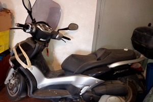 Scooter xcity yamaha 250