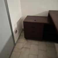 mobile nuovo in legno