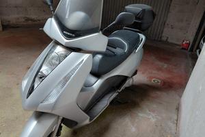 Honda Pantheon 150i con bauletto 
