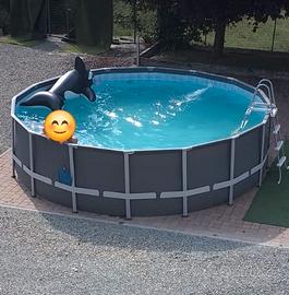 Struttura piscina Intex con pompa e telo