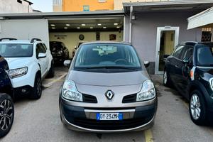 Renault Modus Grand Modus 1.2 16V Expression MODEL
