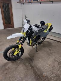 Husqvarna 701 Supermoto