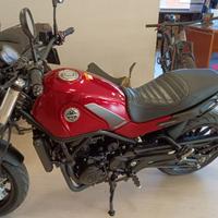 Benelli Leoncino 500 -