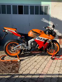 HONDA CBR 600 Rr 2015