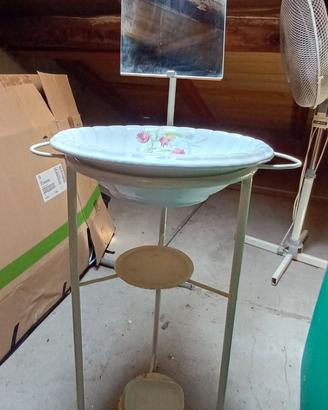 Lavabo Ferro Con Catino E Specchio