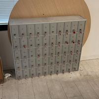 Armadietto a chiave con 50 scomparti