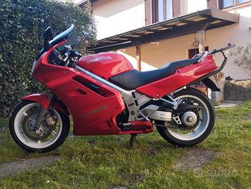 Honda VFR 750 F