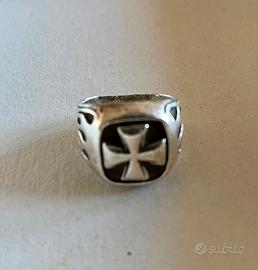 Anello in argento Croce di Malta