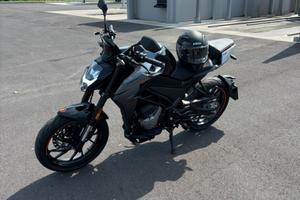 CF MOTO 300nk