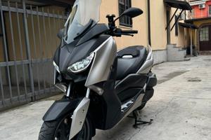 Yamaha X-Max 300 Tech Max ABS