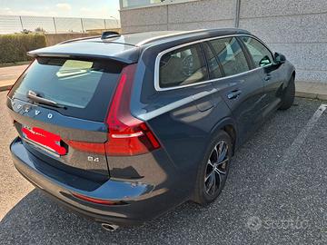Volvo V60 Momentum
