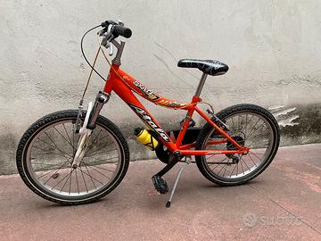 Mountan bike bimbo/a