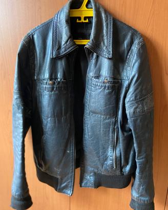 Giacca in pelle nera di ZARA