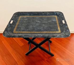 Tavolino in metallo di design, anche uso Vassoio