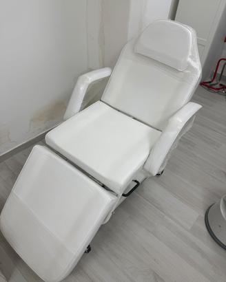 Lettino/poltrona medicale/estetica a 3 sezioni