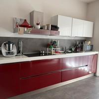 Cucina euromobil bordeaux e bianca