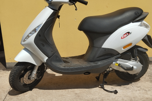 Piaggio ZIP 50 usato