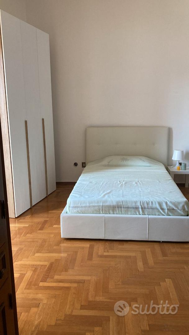 Ampio appartamento centro città - Vista 2