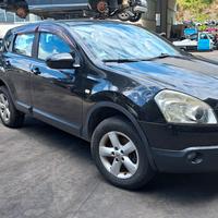 NISSAN QASHQAI 2008 SOLO PER RICAMBI