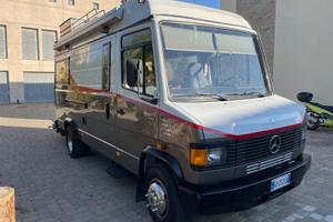 Mercedes 711d "top group"