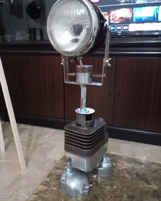 pezzo unico lampada da tavolo anni 50
