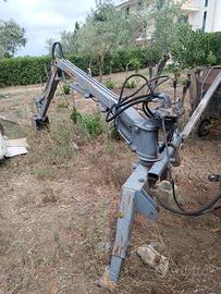 Retro escavatore per trattore