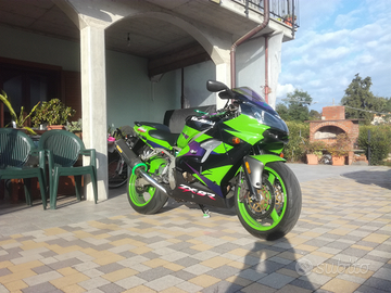 Kawasaki ninja zx9r 2001 asi